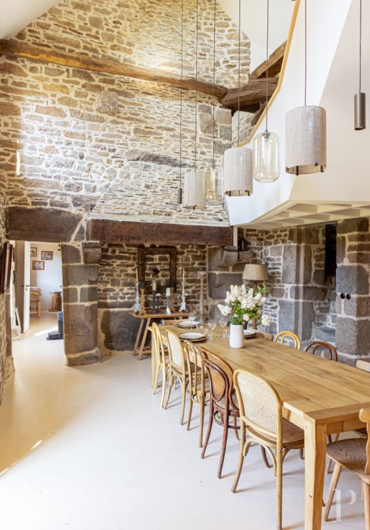 A late 16th-century manor house in the heart of a village near the Pink Granite Coast in the Trégor region - photo  n°11